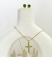 Set cadena cruz verde + topos