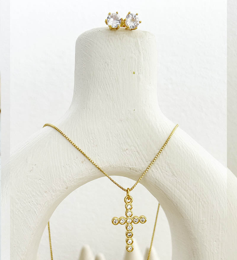 Set cadena cruz circones blancos + topos