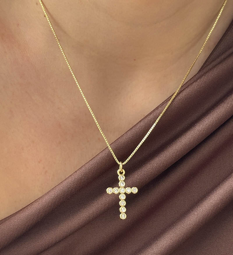 Set cadena cruz circones blancos + topos