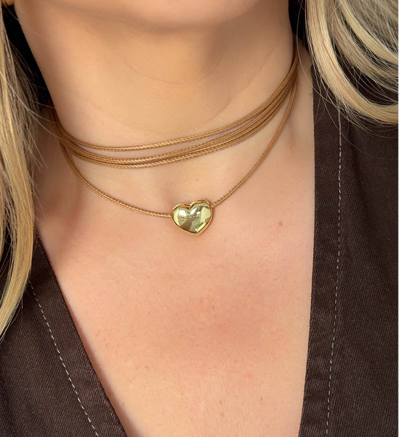 Lazo marron con corazón