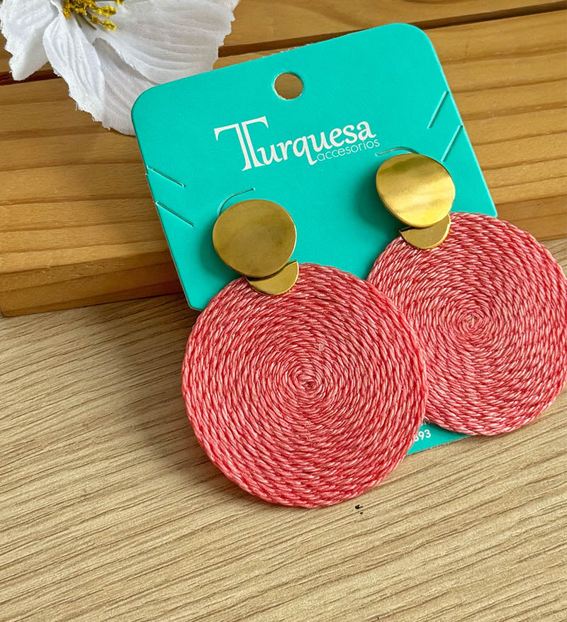 Aretes bases planas salmon con topo dorado