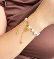 Pulsera en nacar con corazón en bronce