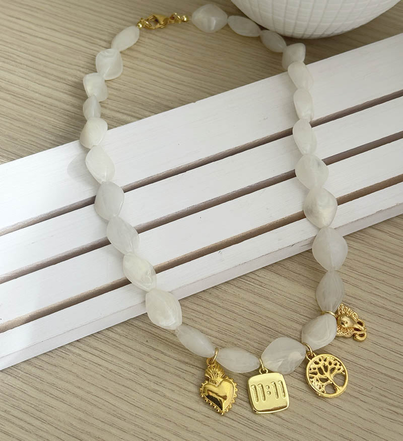 Collar hueso 11:11