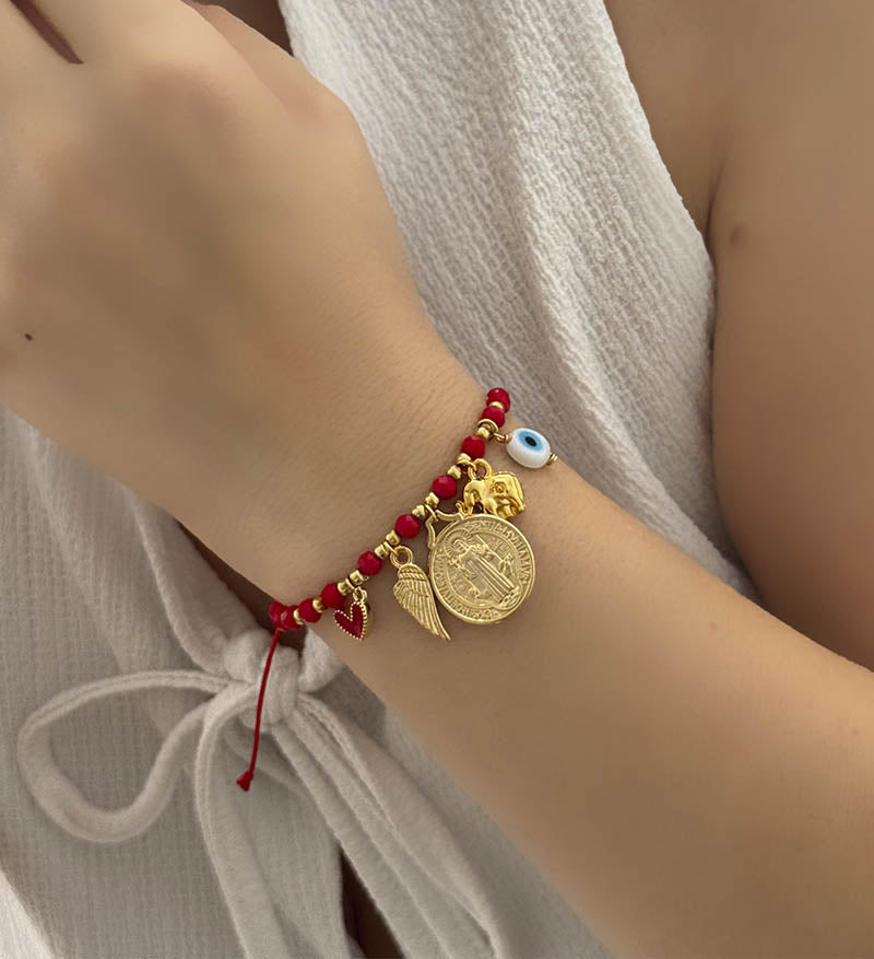 Hilo cristales rojos con San Benito