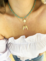 Cadena aguamarina doble con estrella, alas y corazón